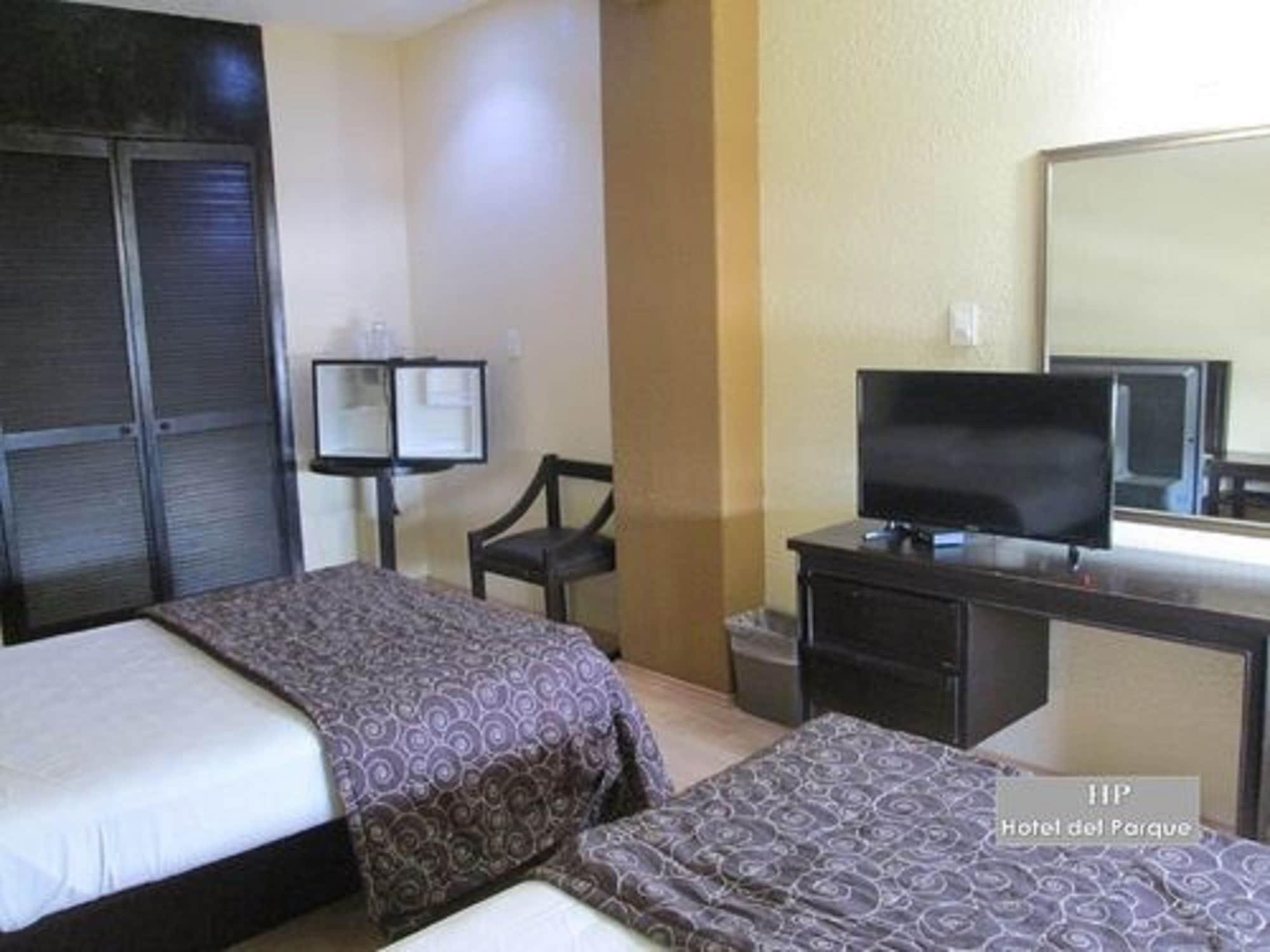 Hotel Del Parque Guadalajara Zewnętrze zdjęcie