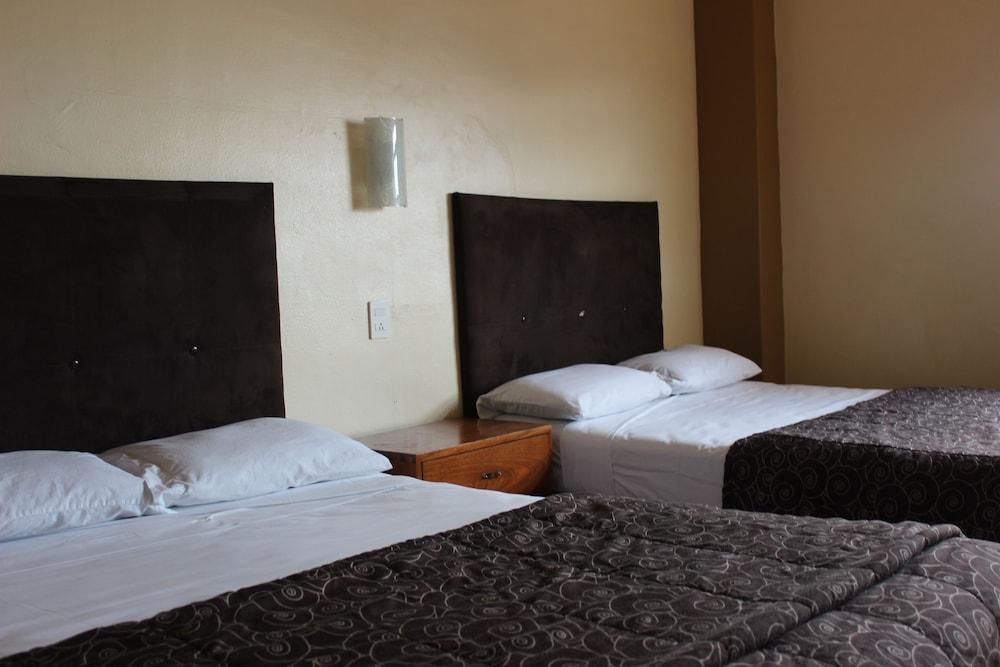 Hotel Del Parque Guadalajara Zewnętrze zdjęcie
