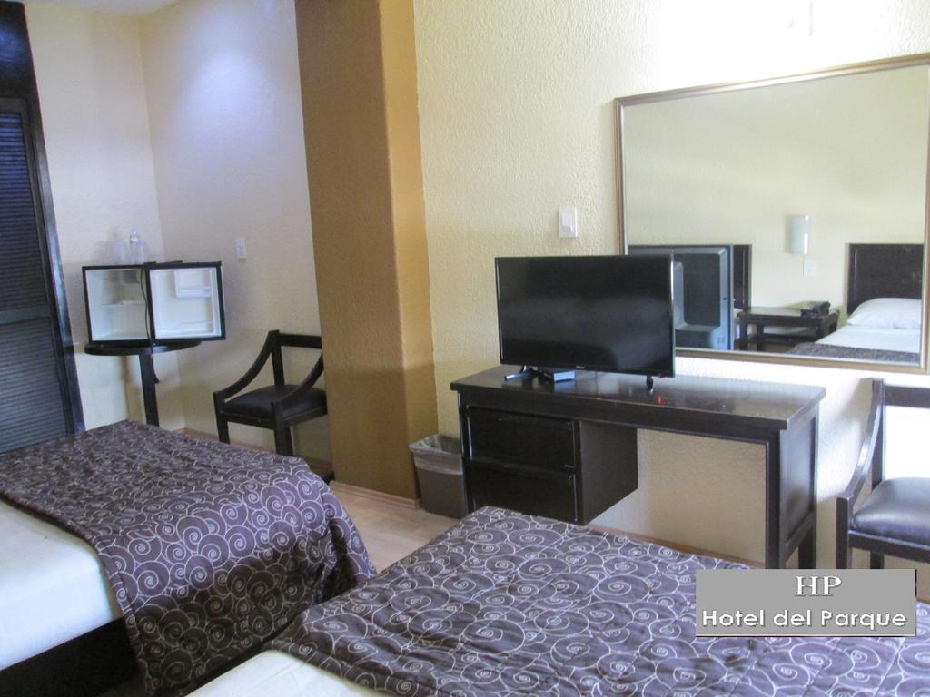 Hotel Del Parque Guadalajara Zewnętrze zdjęcie