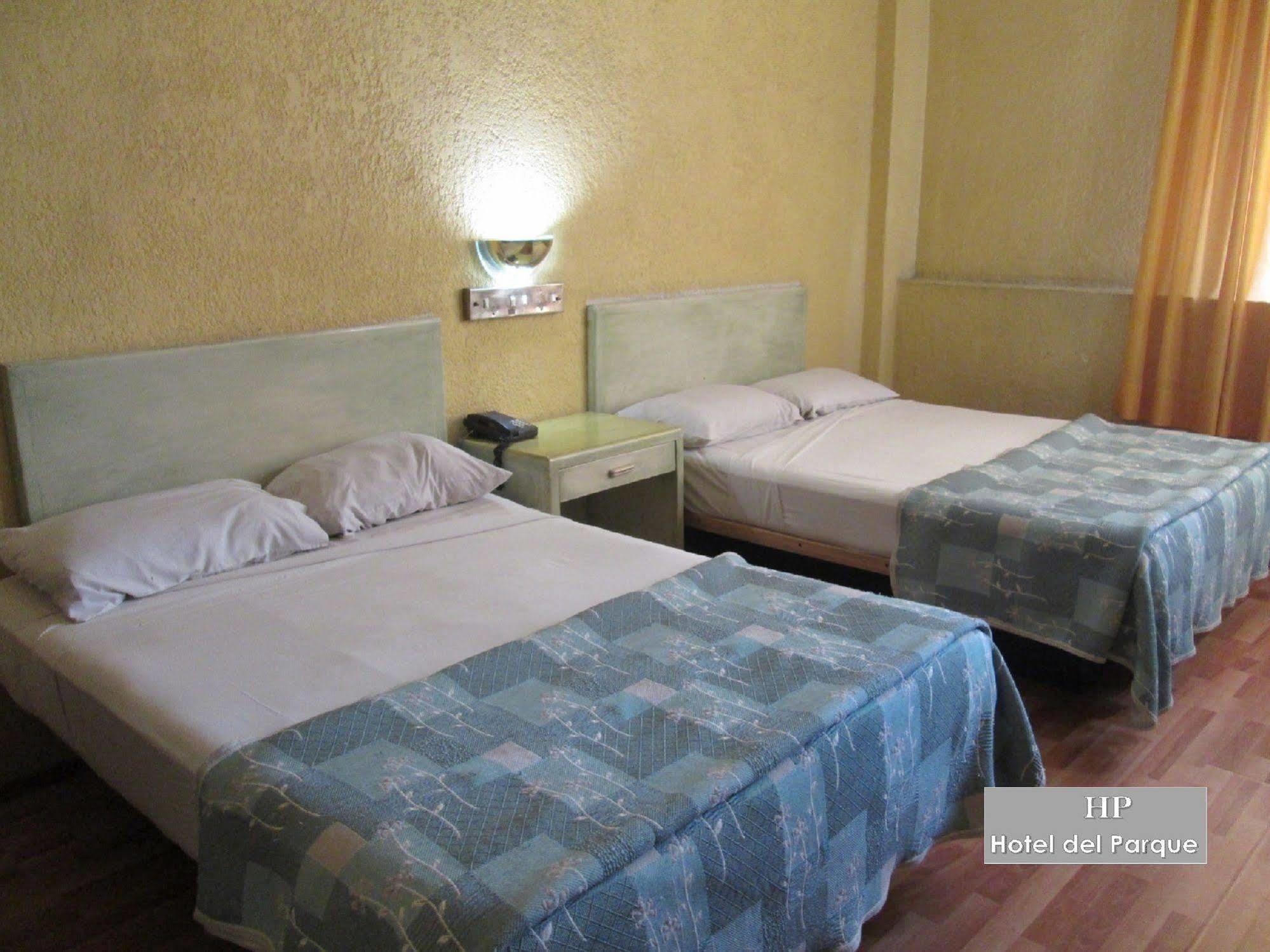 Hotel Del Parque Guadalajara Zewnętrze zdjęcie