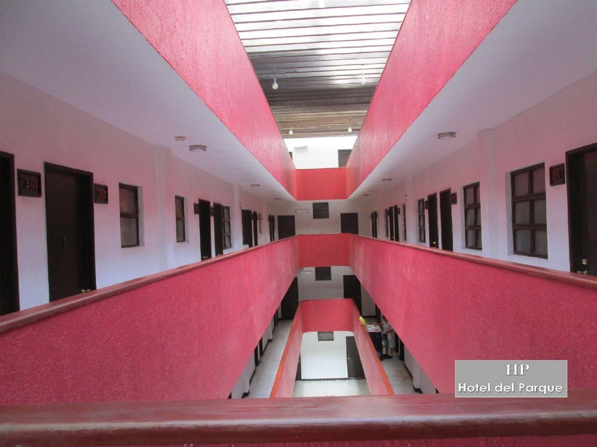 Hotel Del Parque Guadalajara Zewnętrze zdjęcie