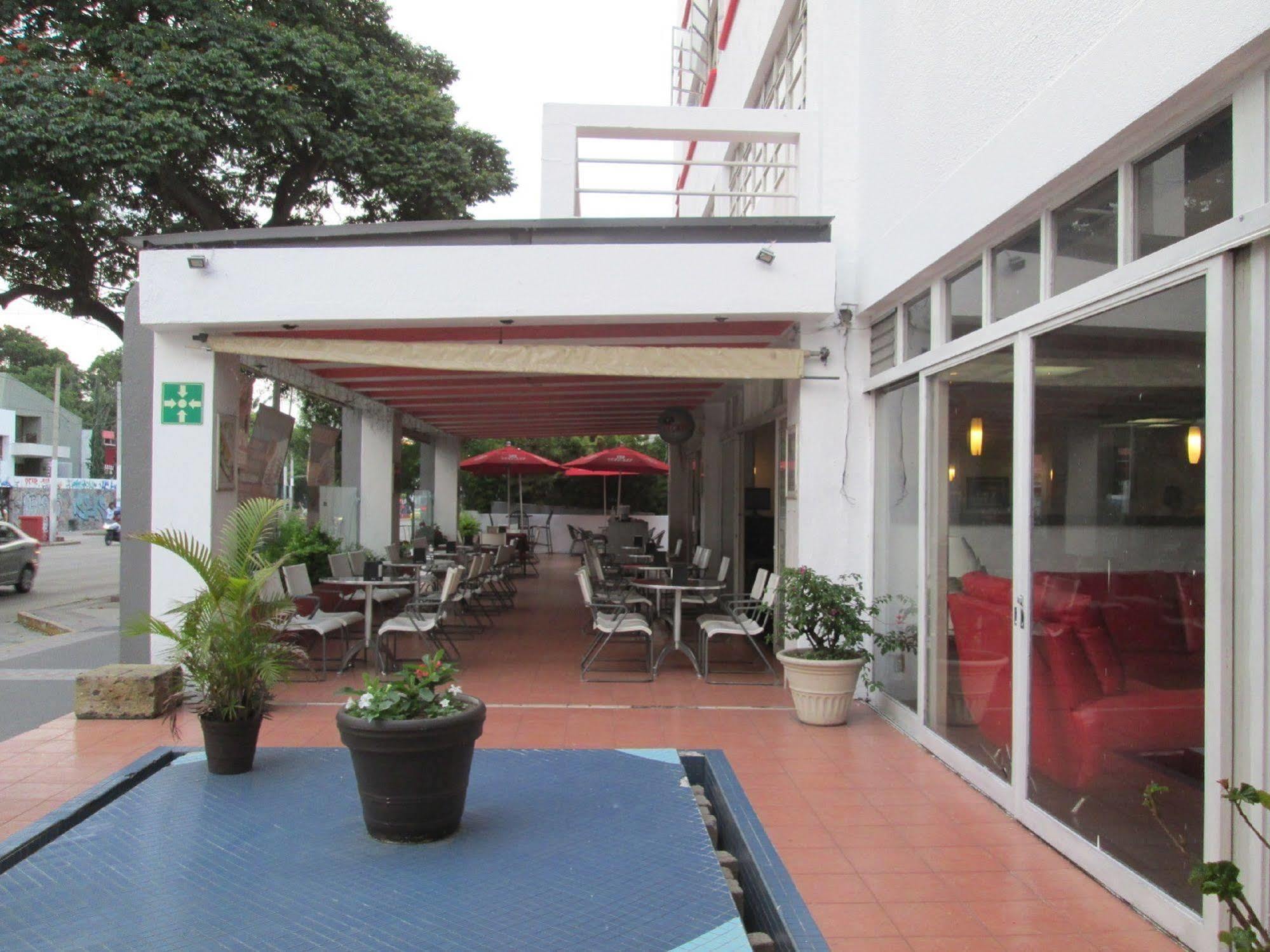 Hotel Del Parque Guadalajara Zewnętrze zdjęcie